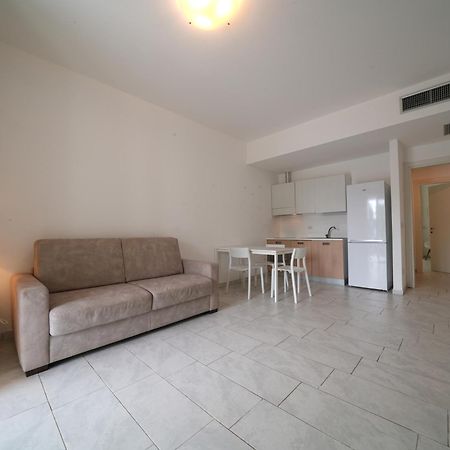 Toscana Charme Apartments กาลัมโบรเน ภายนอก รูปภาพ